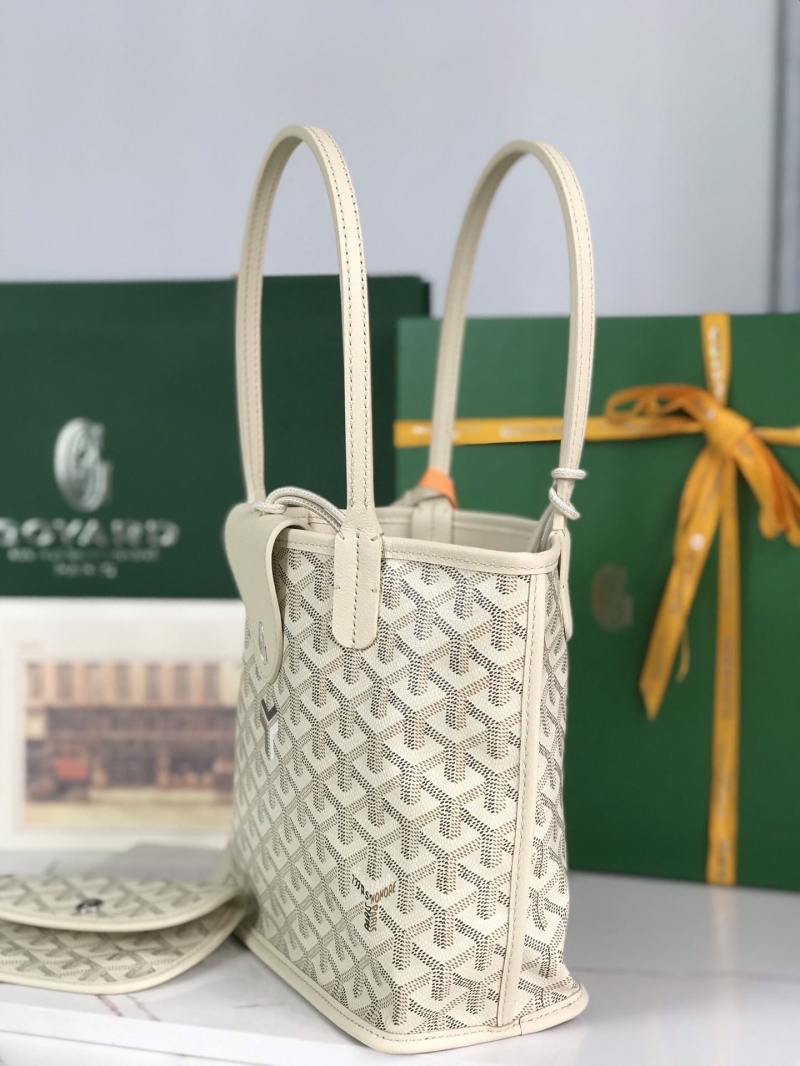 Goyard Shopping Bags